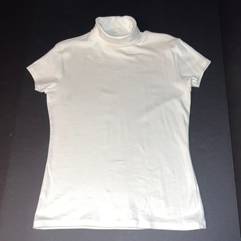 Zara off white short sleeve turtleneck-like new